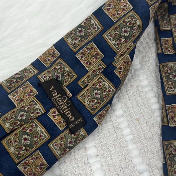 Valentino Floral frame Shapes Silk Necktie Men’s 4” Wide 54”L Made In Italy - Picture 5 of 9